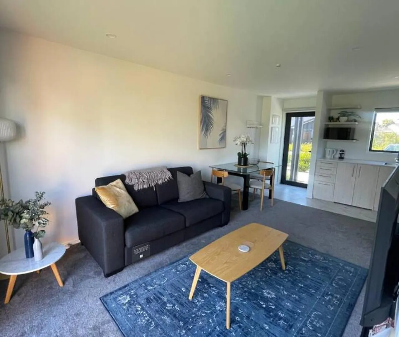 1 Bed 1 Bath Suite On Mohua Christchurch New Zealand